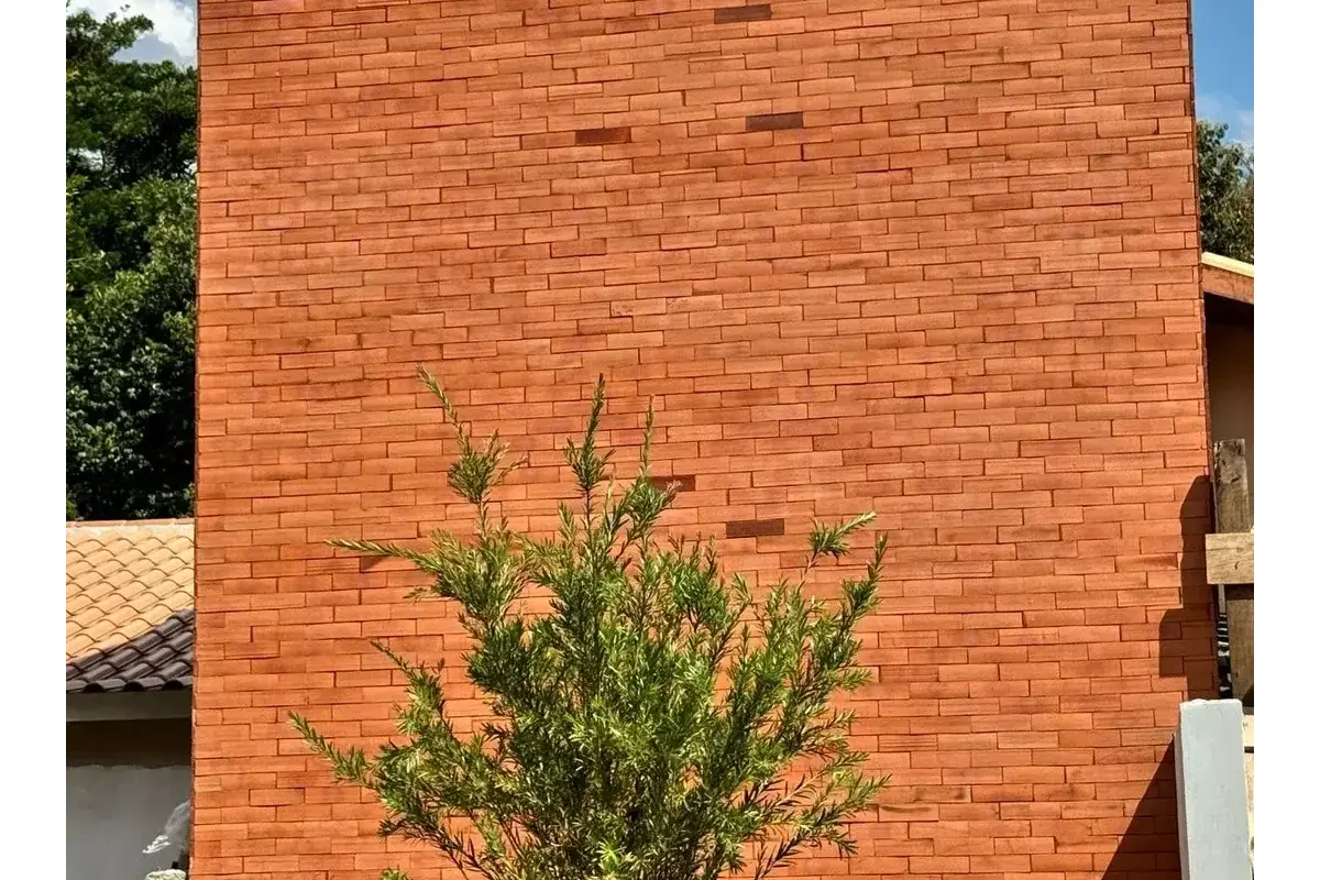 Detalhe de precisão do Brick Natura — normas técnicas